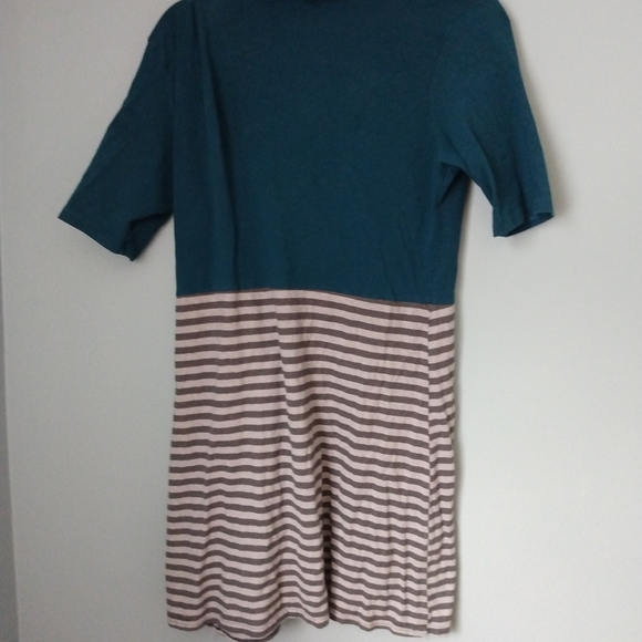 Upcycled Short Sleeve Teal and Gray Short Dress with Flower and Stripes Size XL - Picture 4 of 6